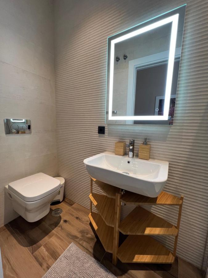 Deluxe Twobedroom Apartment Seville Downtown Екстериор снимка