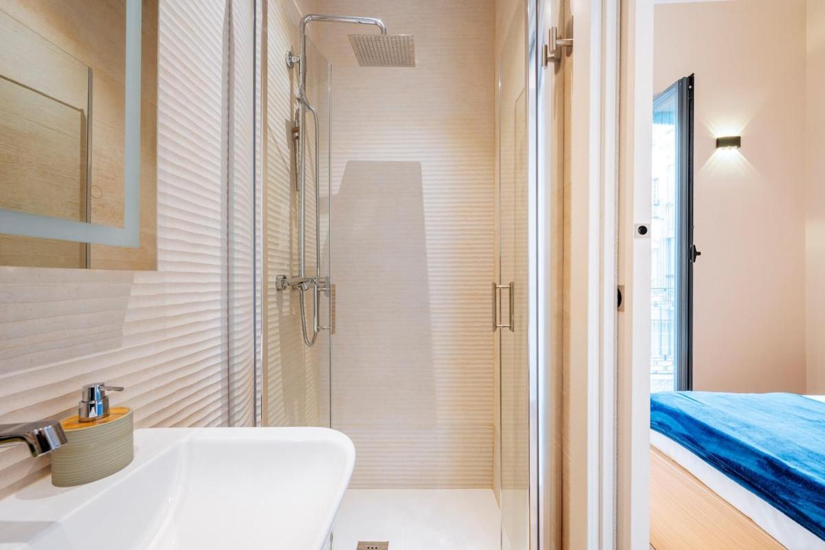 Deluxe Twobedroom Apartment Seville Downtown Екстериор снимка