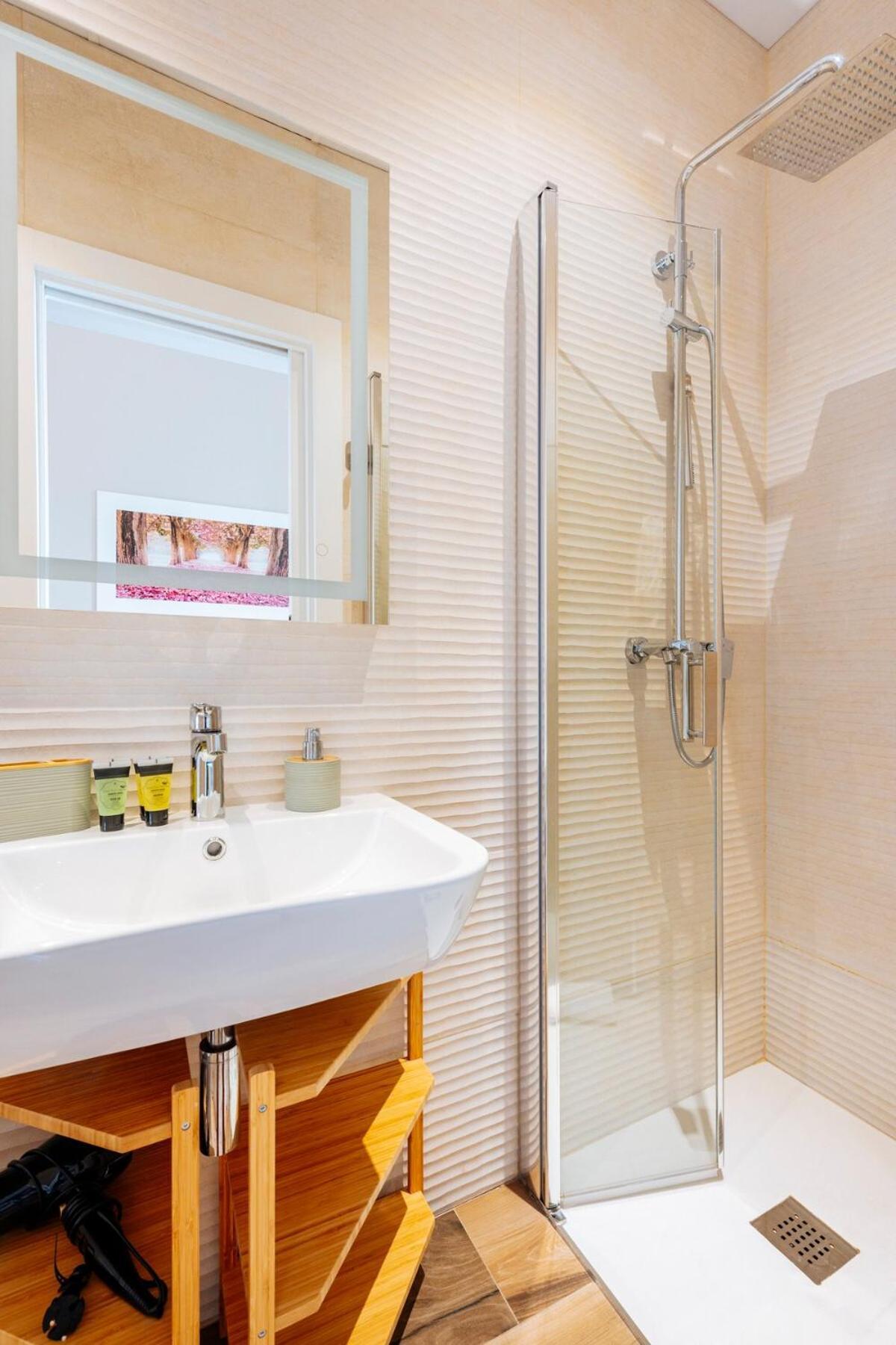 Deluxe Twobedroom Apartment Seville Downtown Екстериор снимка