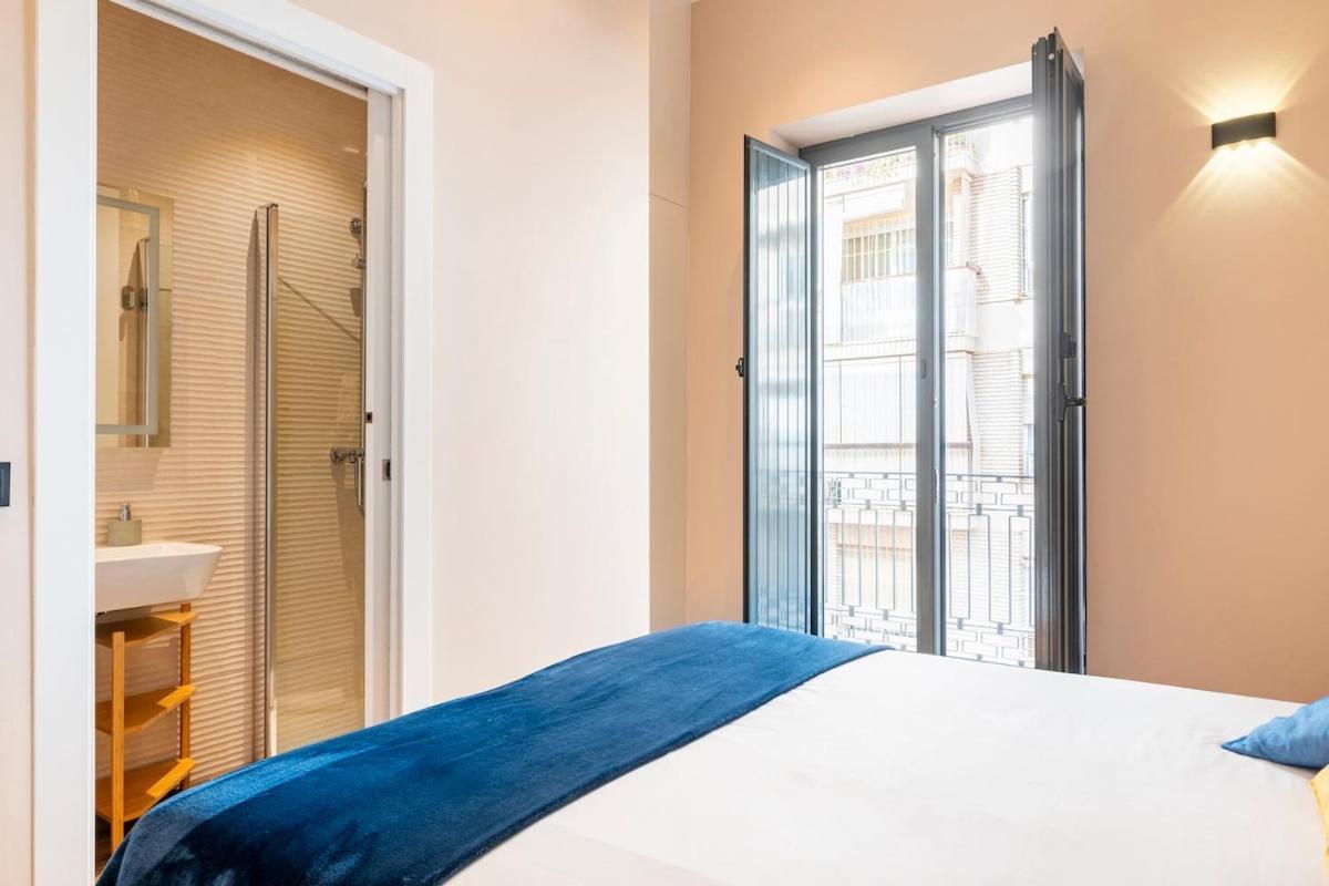 Deluxe Twobedroom Apartment Seville Downtown Екстериор снимка