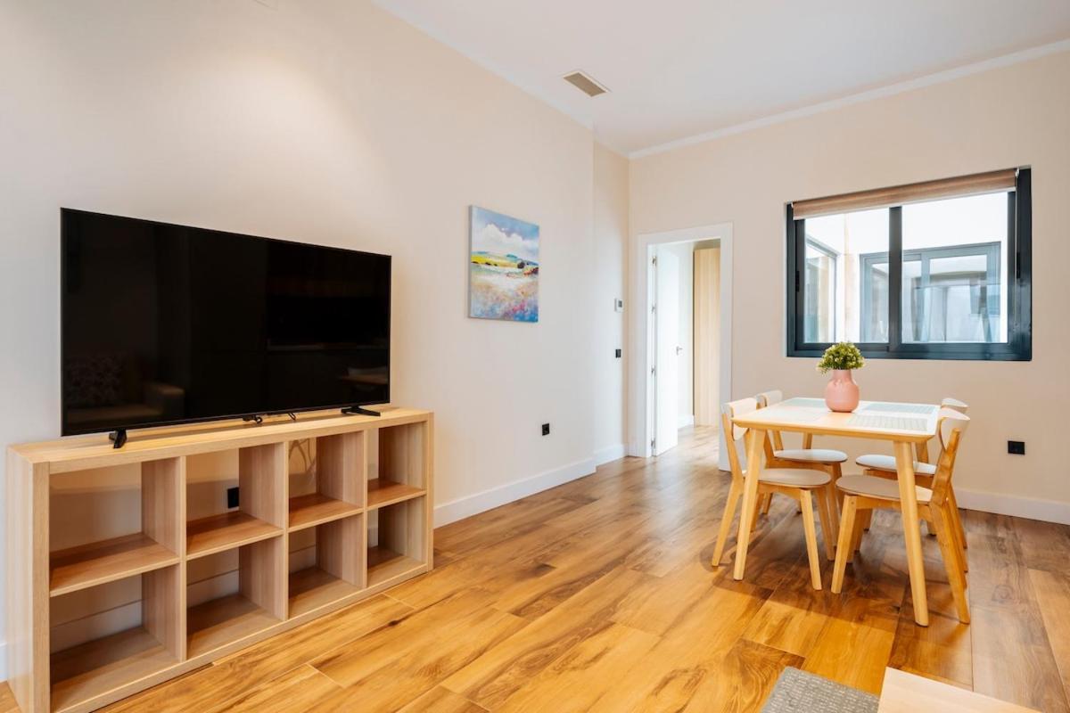 Deluxe Twobedroom Apartment Seville Downtown Екстериор снимка